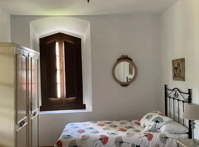 La Sombra De Don Pelayo * Onís